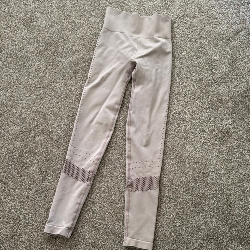 Varley Cream Ribbed Yoga Workout Leggings Active Pants